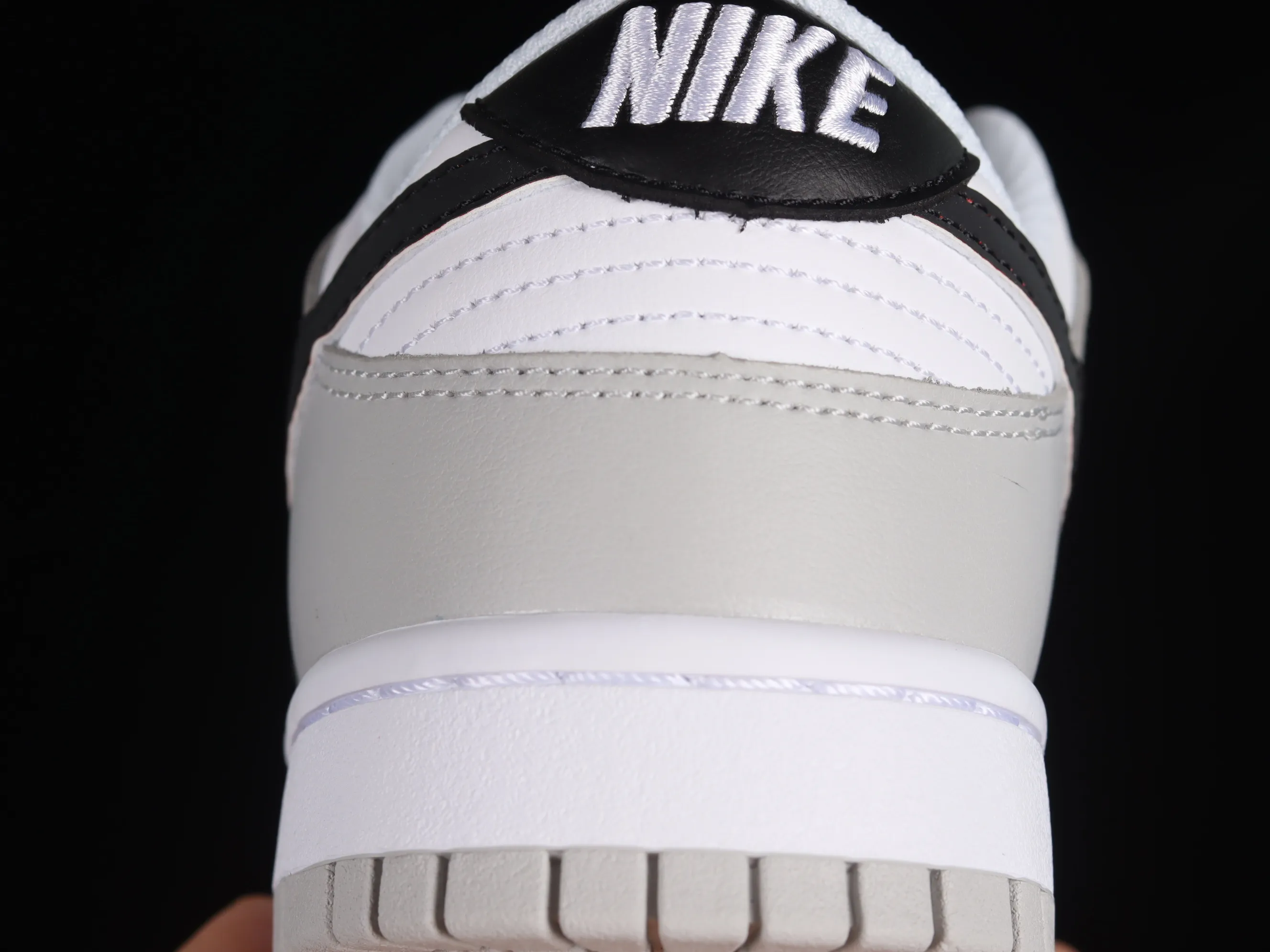 All Categories Nk SB Dunk Series Nk SB Dunk Low Low-top sneakers F version Nk Dunk SB Low Gray white and black scratch-off SB low-top sports and leisure sneakers DR9654-001